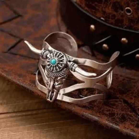 Western Turquoise Bull Head Cuff Bracelet - Picture 7 of 7